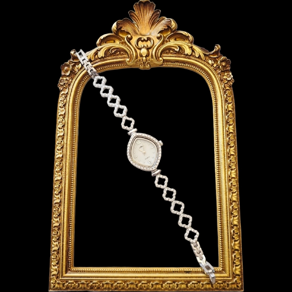 Moissanite Clover Quartz Movement luxury inspired women's watch - 7"